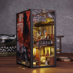 Mistério no Trem Book Nook DIY